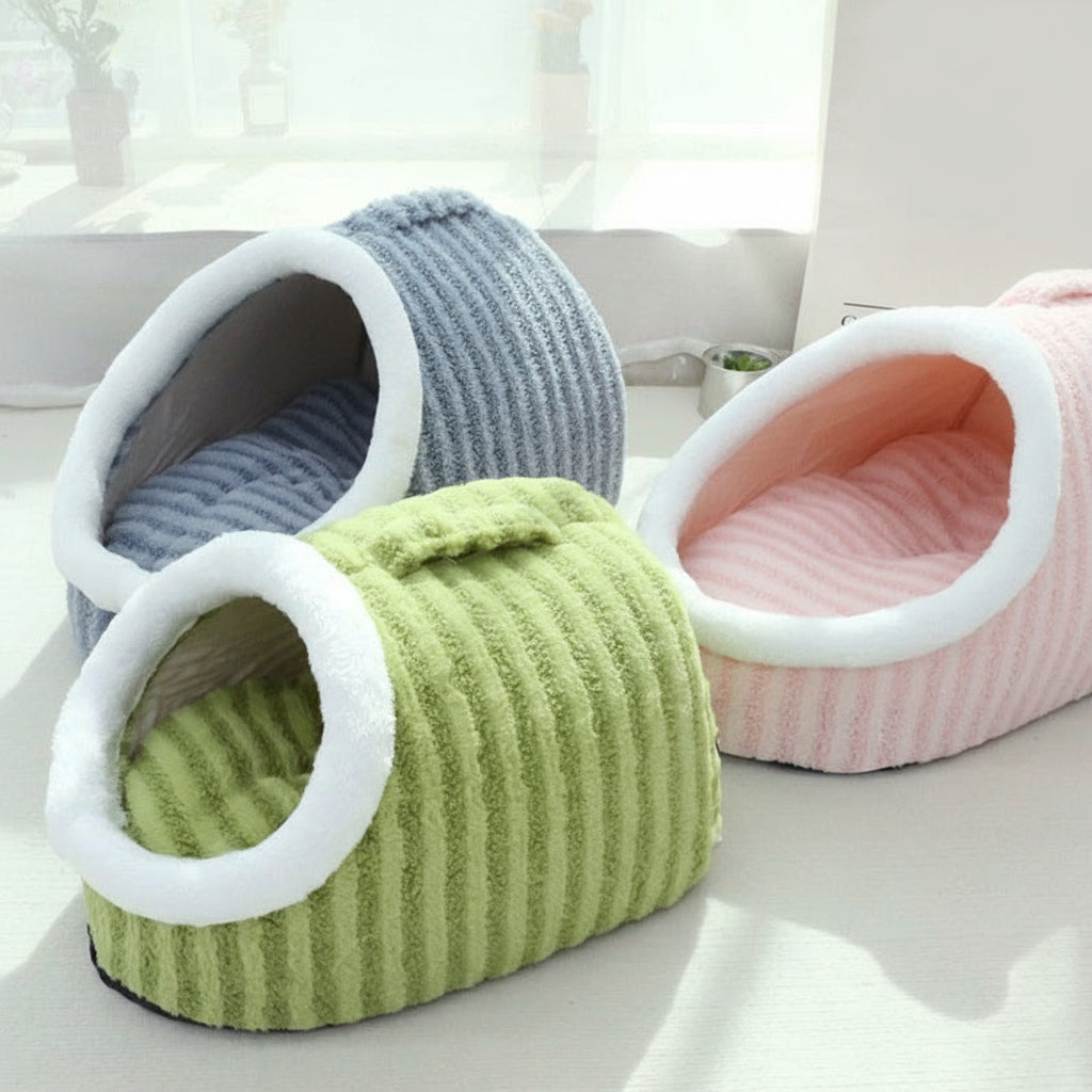 TailCraft’s Bestselling Winter Pet Bed – Ultra-Soft, Tunnel-Style Nest for Cats & Small Dogs.